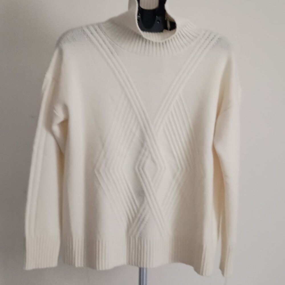 InCashmere Sweater 100% Cashmere Cream Roll Neck Women’s Size M NWT - Picture 6 of 16